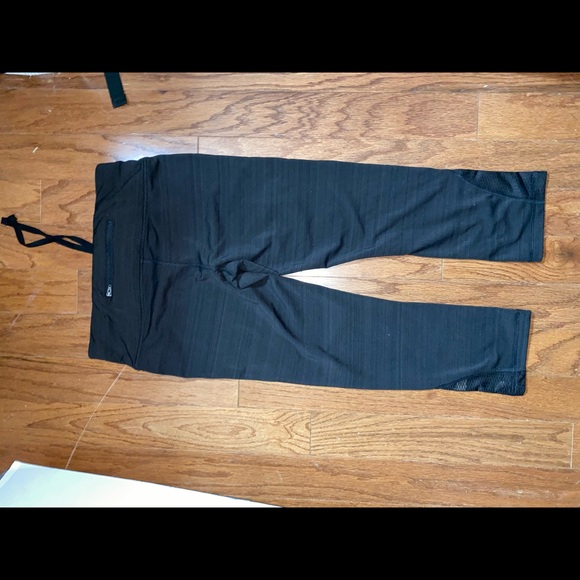 Fila workout capris - Picture 4 of 7